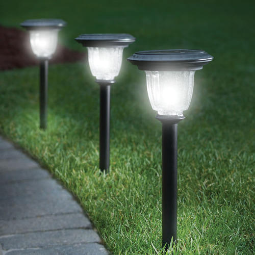 Garden landscape lighting design skills
