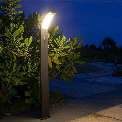 High pole lamp manufacturers introduce how to reduce the cost of later use